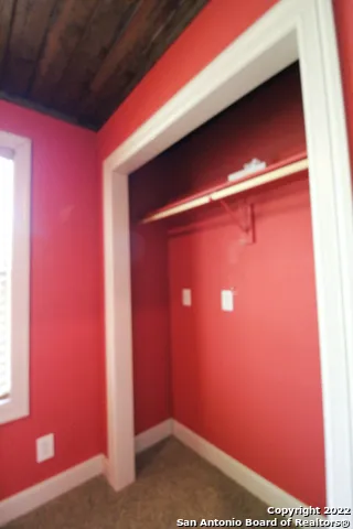 $1,250 | 955 Faurie Road, Unit TINY HOUSE, Lakehills, TX 78063