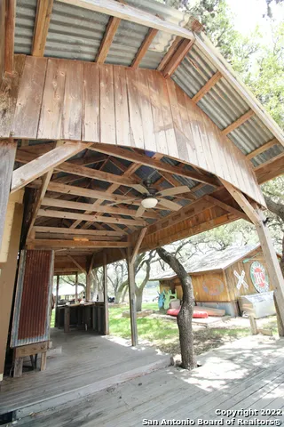 $1,250 | 955 Faurie Road, Unit TINY HOUSE, Lakehills, TX 78063