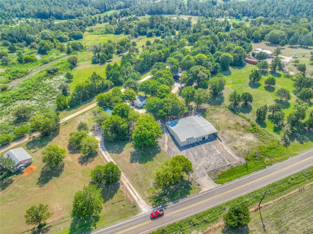 an aerial view of a yard with a yard