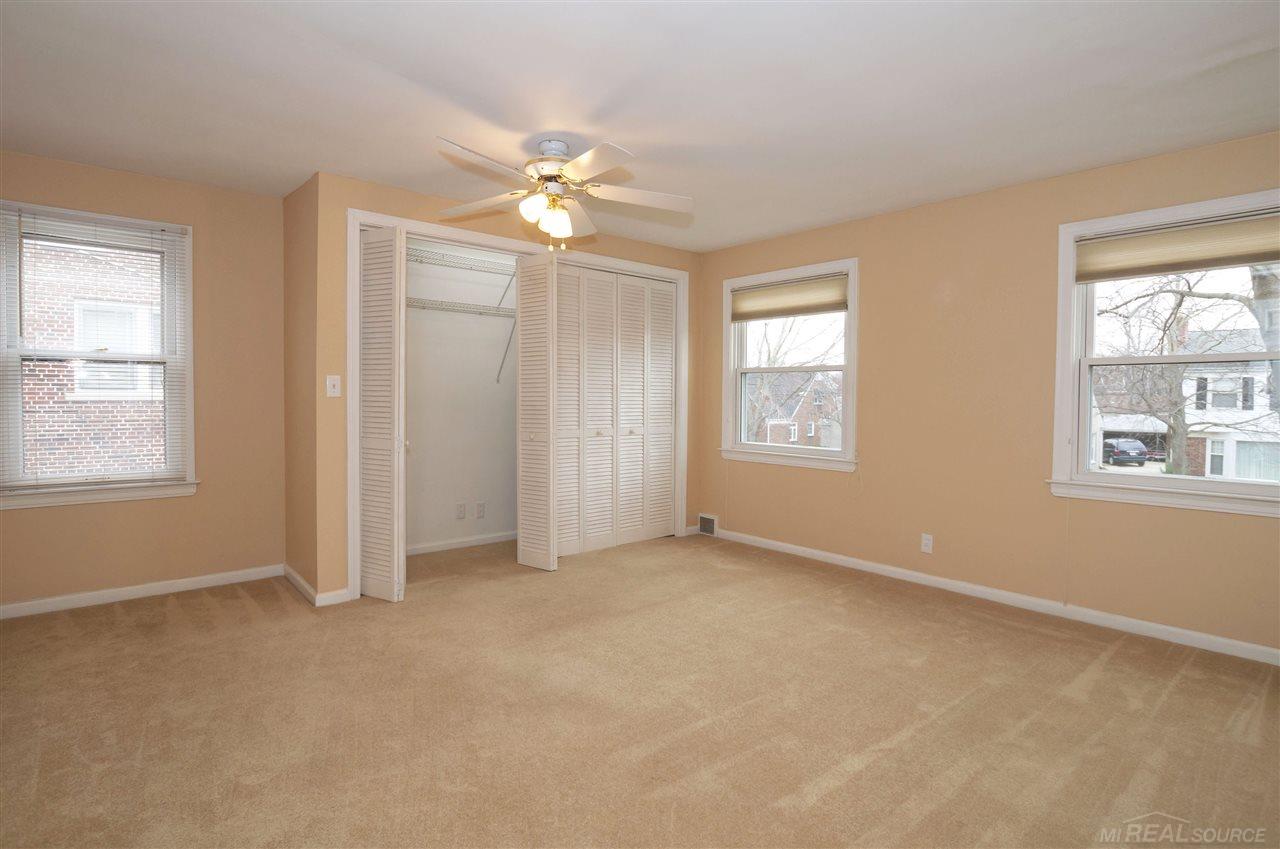 1019 Nottingham Grosse Pointe, MI 48230 - Photo 23 of 32 31315758-22.JPG
