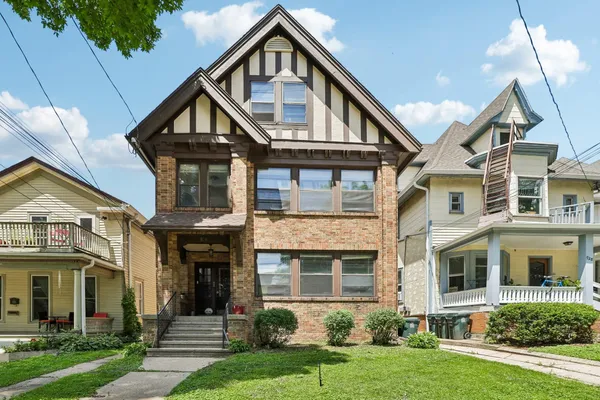 $1,200,000 | 926 Spaight Street, Madison, WI 53703