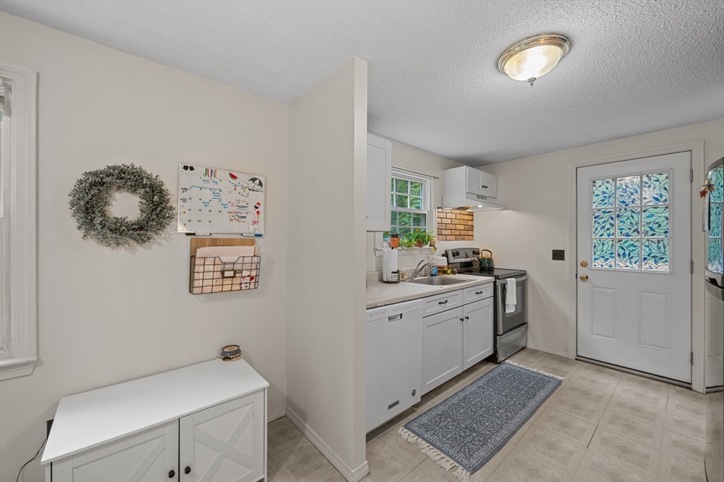 607-609 Flat Hill Road Lunenburg, MA 01462 - Photo 24 of 42