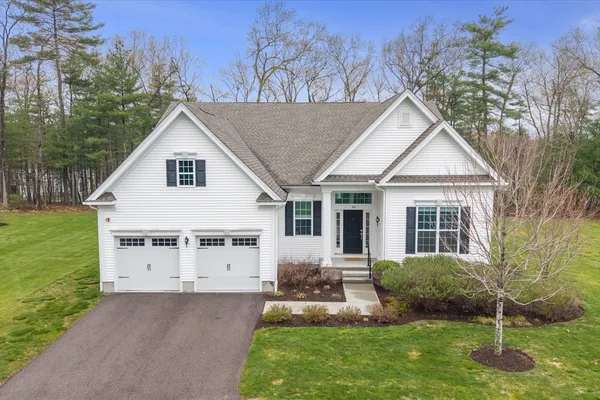 $1,095,000 | 40 Ridgewood Drive, Unit 40, Stow, MA 01775