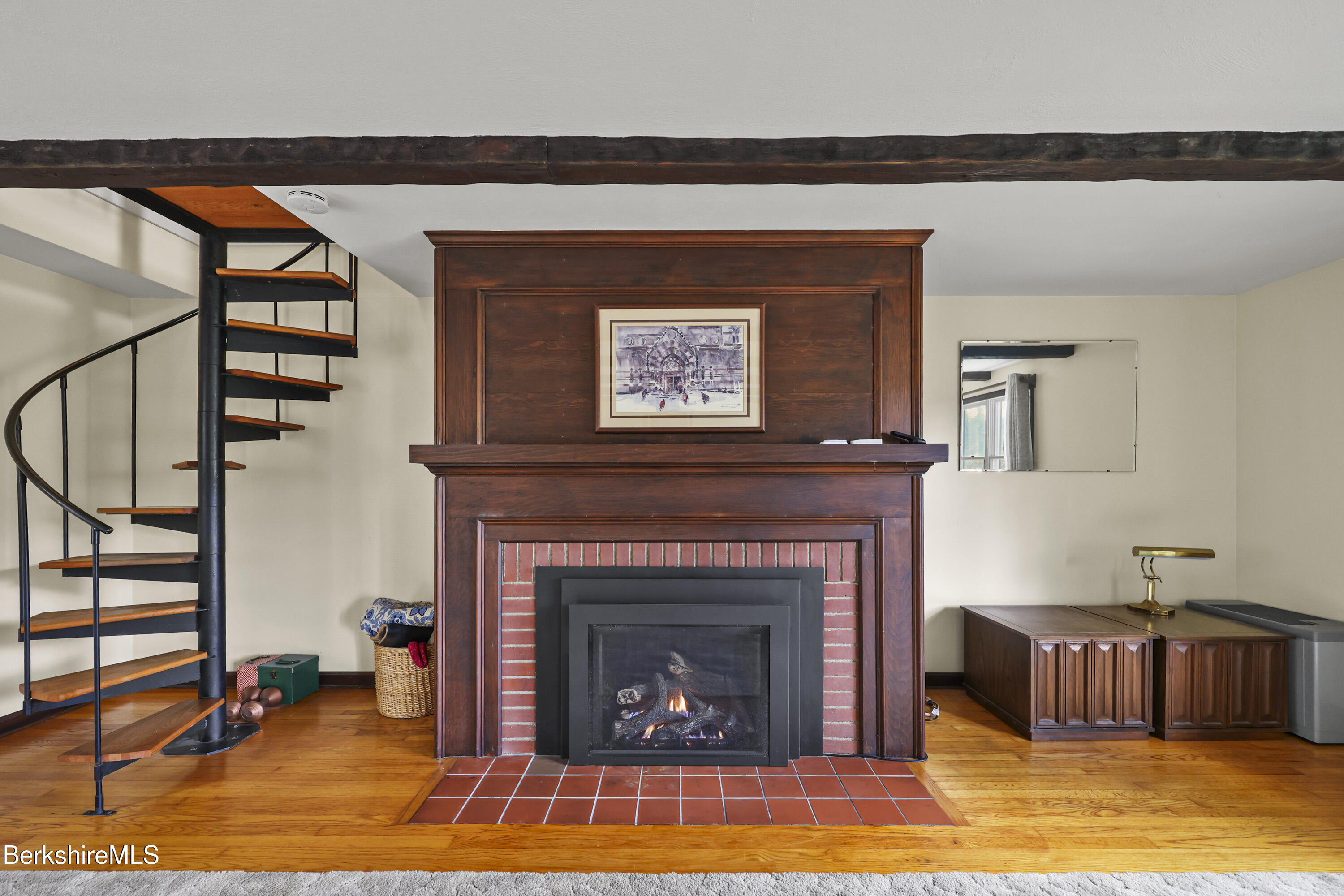 1772 Swamp Road Richmond, MA 01254 - Photo 20 of 56 125 Family Room