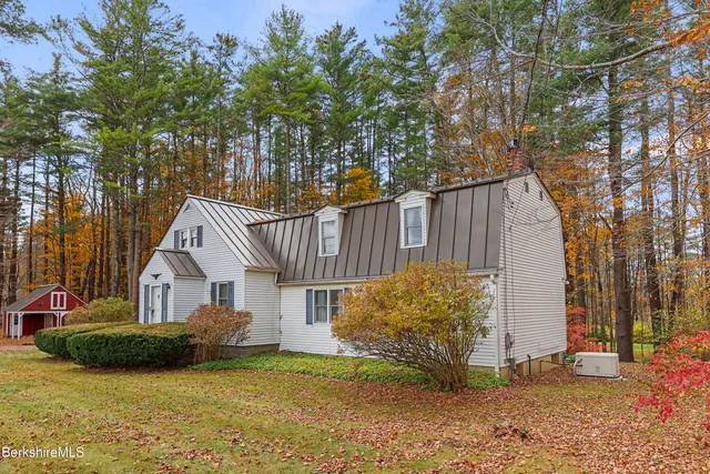 $625,000 | 1772 Swamp Road, Richmond, MA 01254