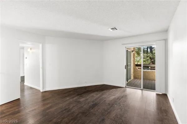 $229,900 | 5191 West Pioneer Avenue, Unit 204, Las Vegas, NV 89146