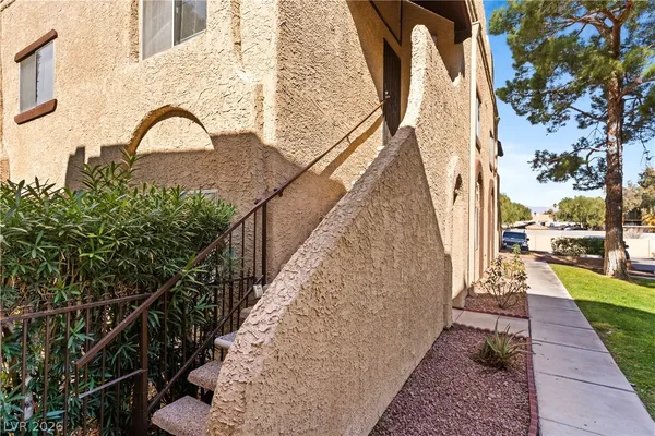 $229,900 | 5191 West Pioneer Avenue, Unit 204, Las Vegas, NV 89146