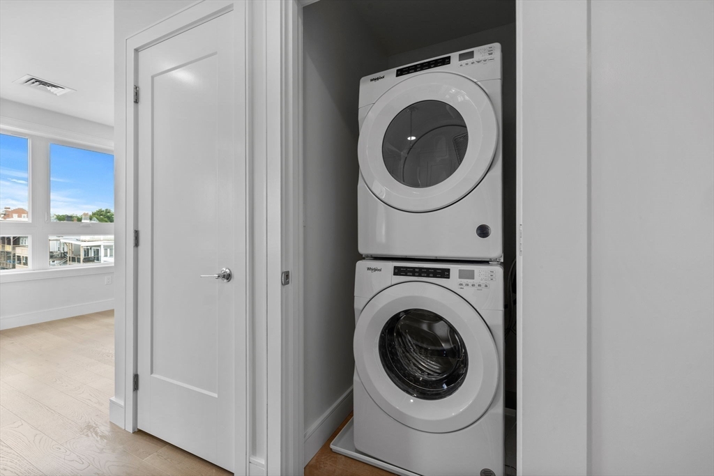 301 Border Street, Unit 601 Boston, MA 02128 - Photo 25 of 26