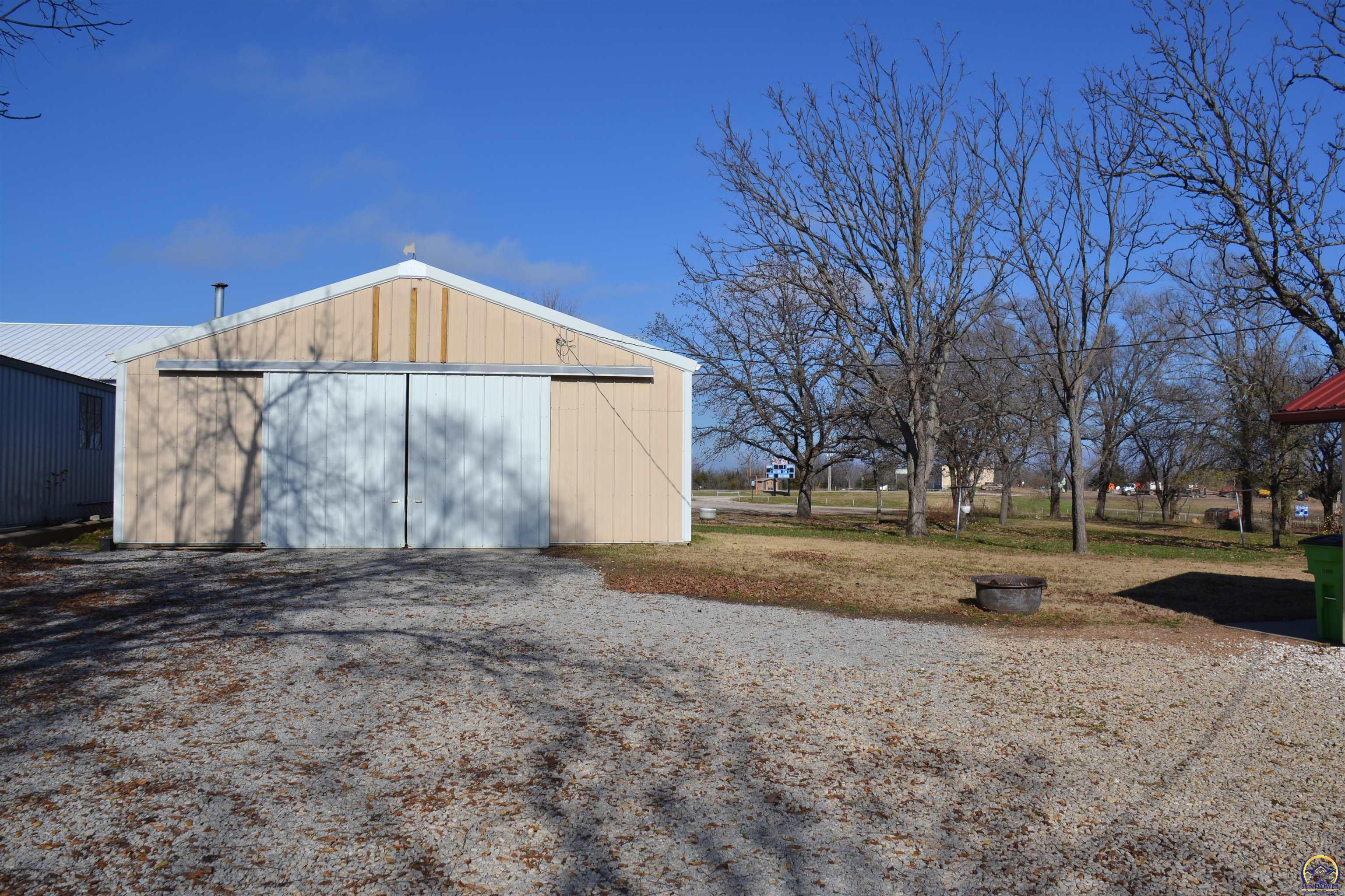 208 East High Street Melvern, KS 66510 - Photo 2 of 36
