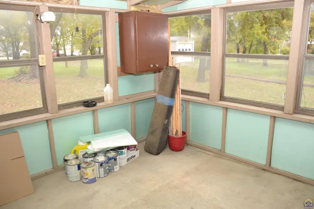 $159,500 | 208 East High Street, Melvern, KS 66510