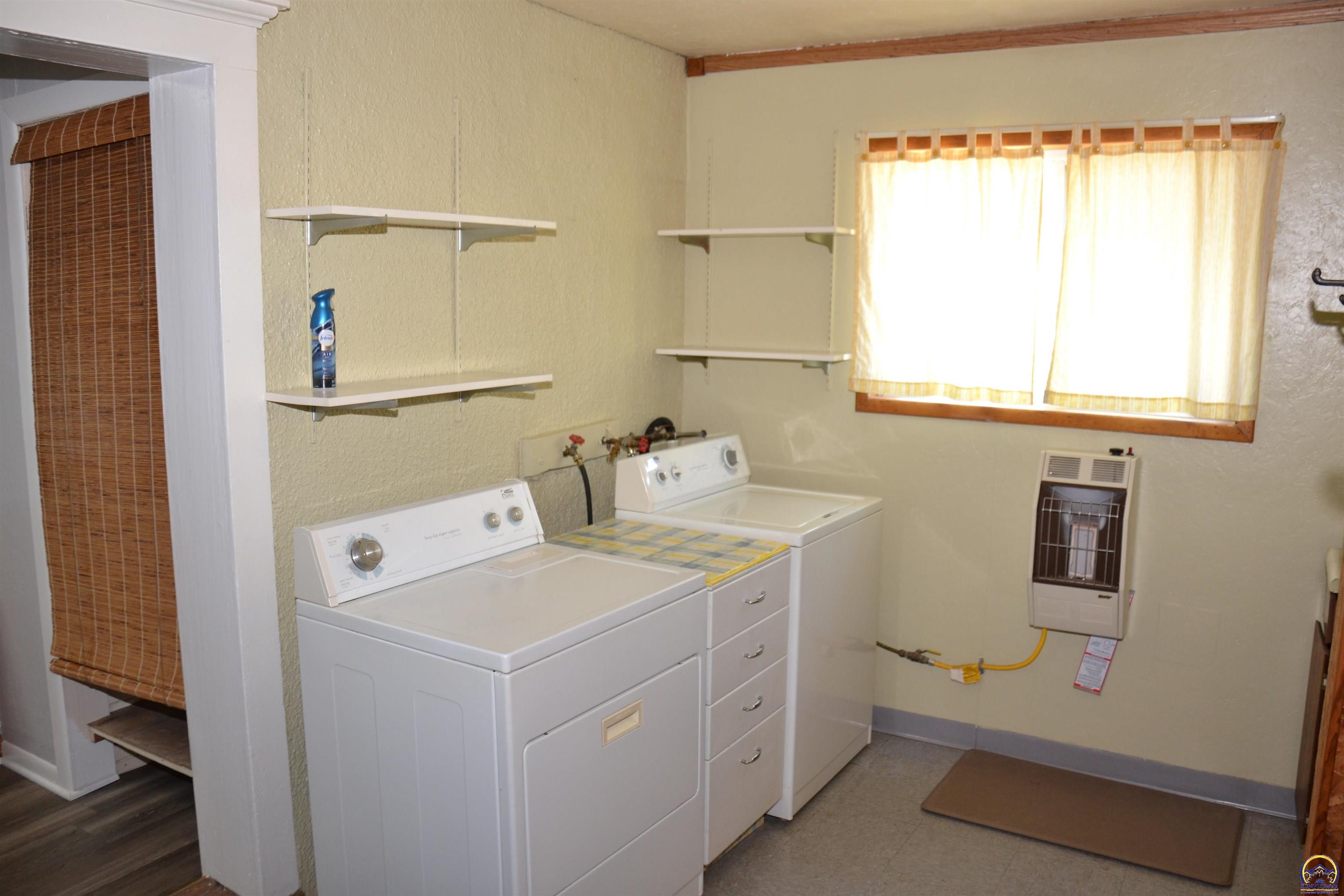 208 East High Street Melvern, KS 66510 - Photo 22 of 36