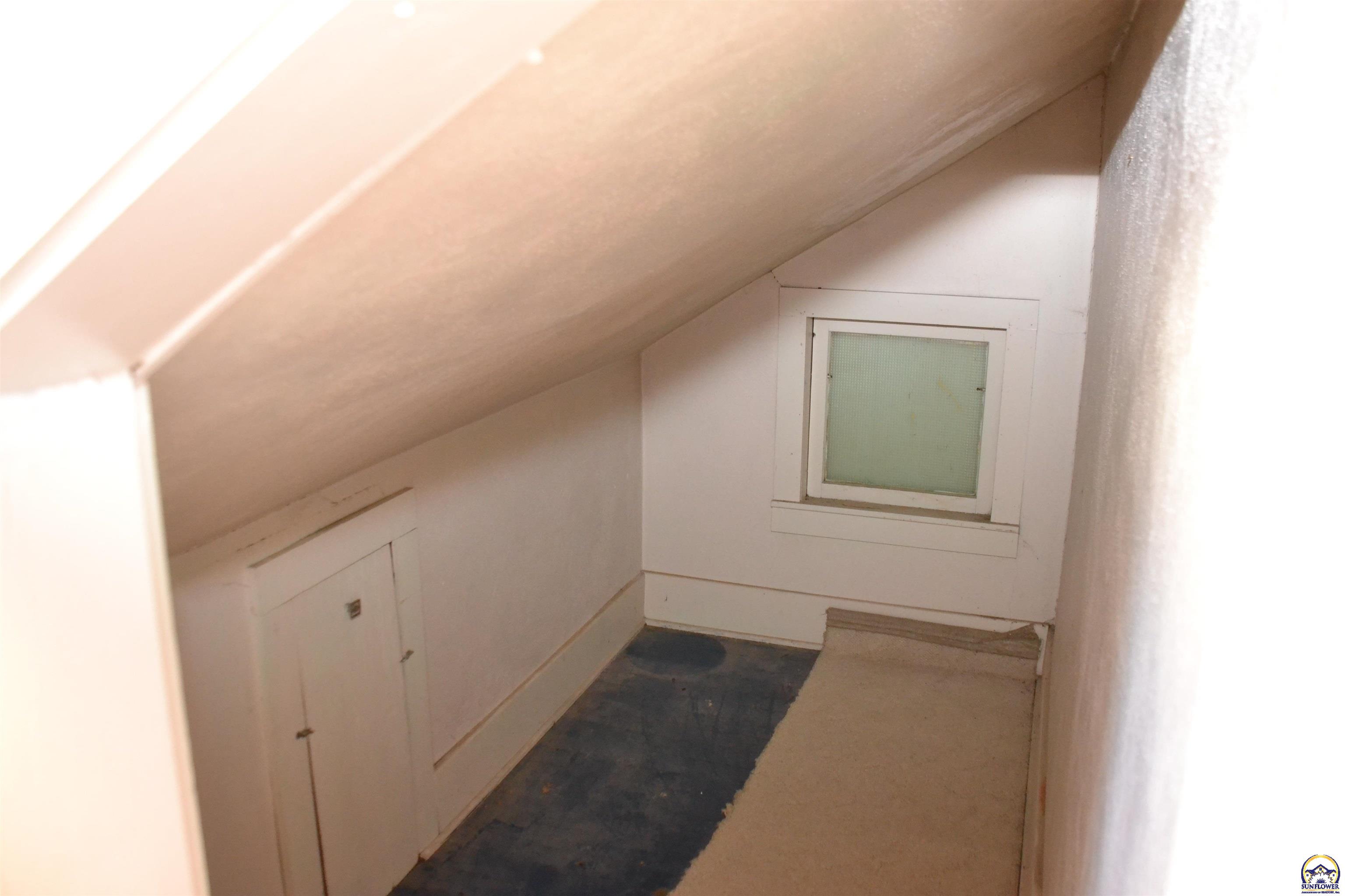 208 East High Street Melvern, KS 66510 - Photo 28 of 36