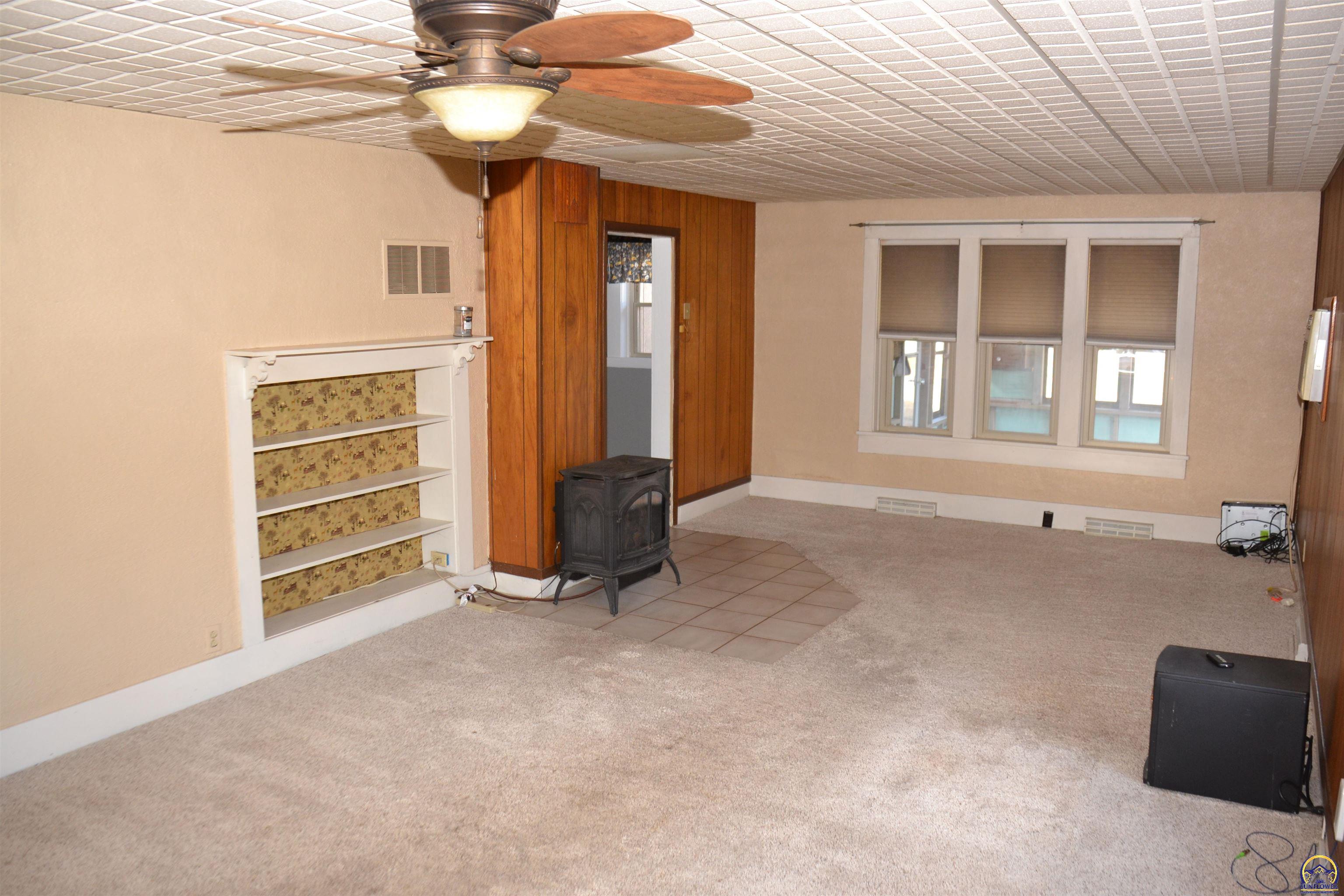 208 East High Street Melvern, KS 66510 - Photo 10 of 36