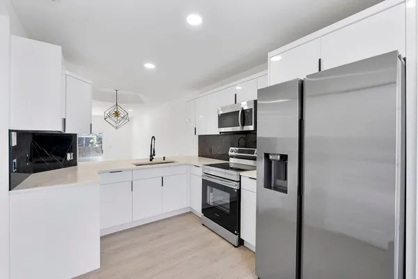 $475,000 | 8300 Northwest 10th Street, Miami, FL 33126