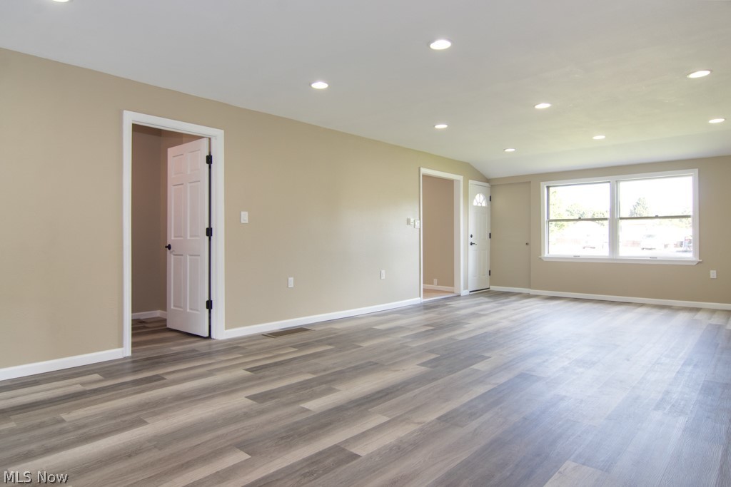 9442 Tallmadge Road Diamond, OH 44412 - Photo 12 of 30 Gallery Image 12