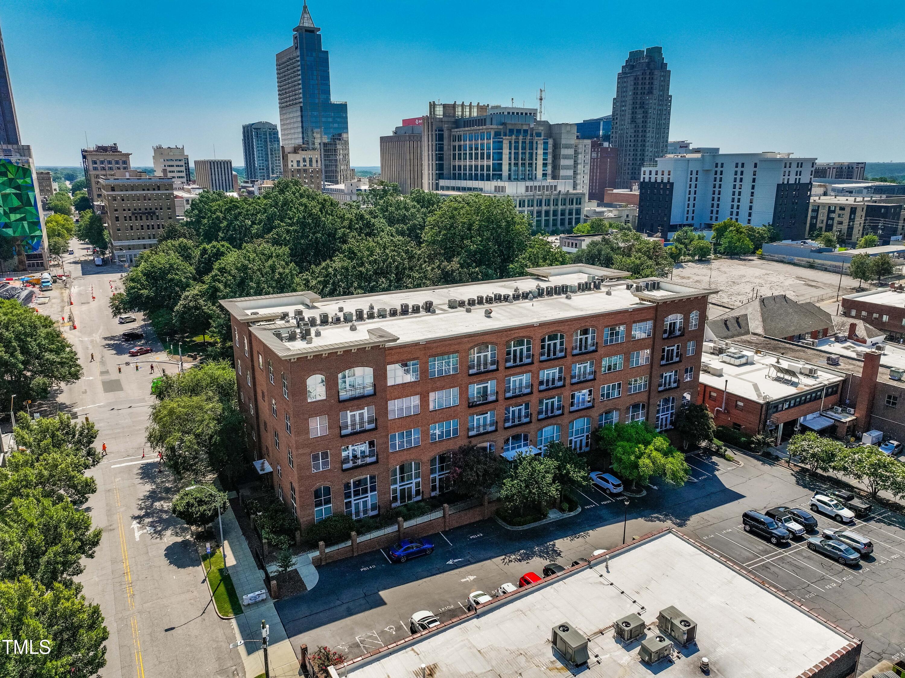 200 South Dawson Street, Unit 106 Raleigh, NC 27601 - Photo 3 of 26 dji_fly_20240816_113258_0583_17238354431