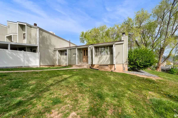 $295,000 | 865 South 1650th Street East, Unit A, Clearfield, UT 84015