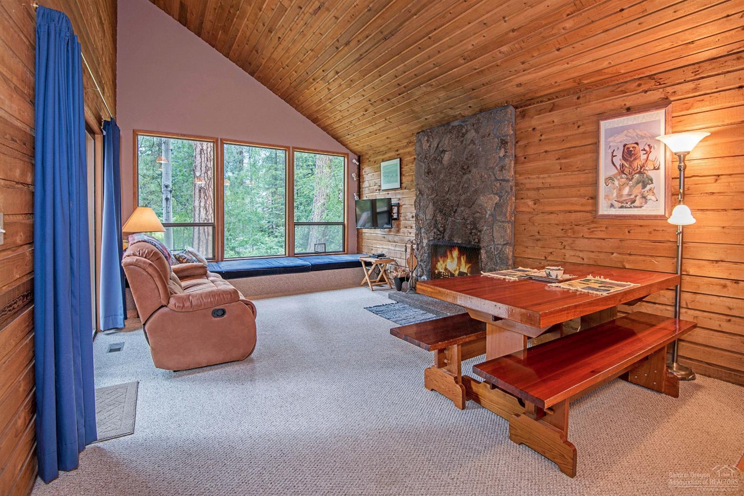 70790 Bitter Root, Unit SM6 Black Butte Ranch, OR 97759 - Photo 4 of 18 Gallery Image 4