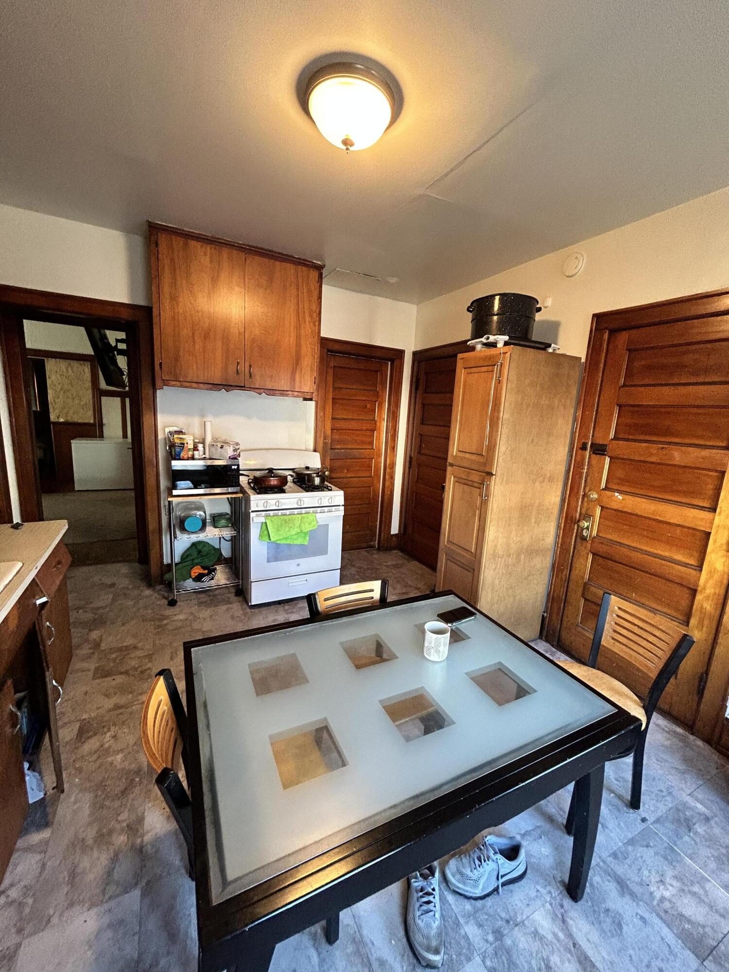 1546 South Layton Boulevard Milwaukee, WI 53215 - Photo 30 of 70 Unit 3