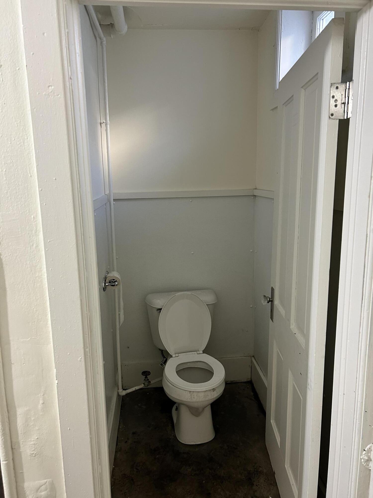 1546 South Layton Boulevard Milwaukee, WI 53215 - Photo 69 of 70 Basement Toilet
