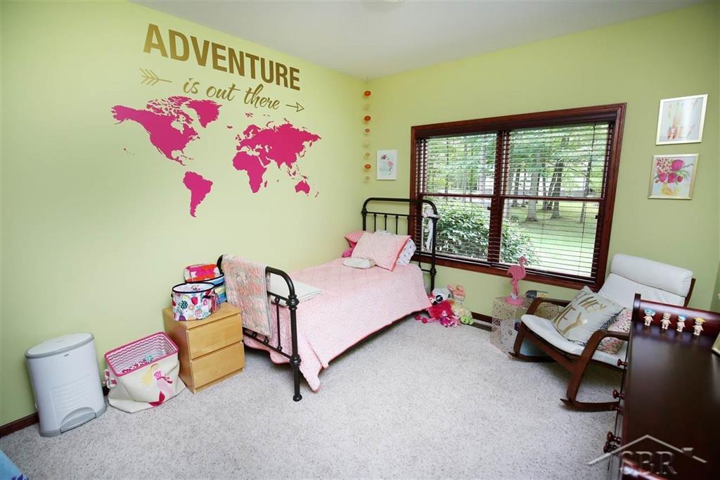 1886 West Stewart Road Midland, MI 48640 - Photo 14 of 43 31394602-13.JPG
