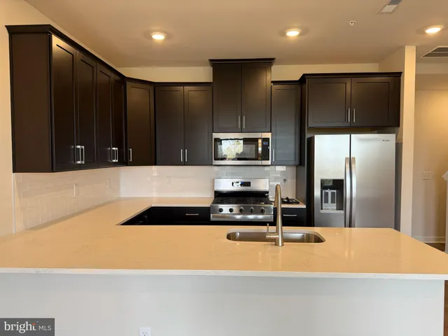 $2,450 | 733 Platinum Drive, Phoenixville, PA 19460