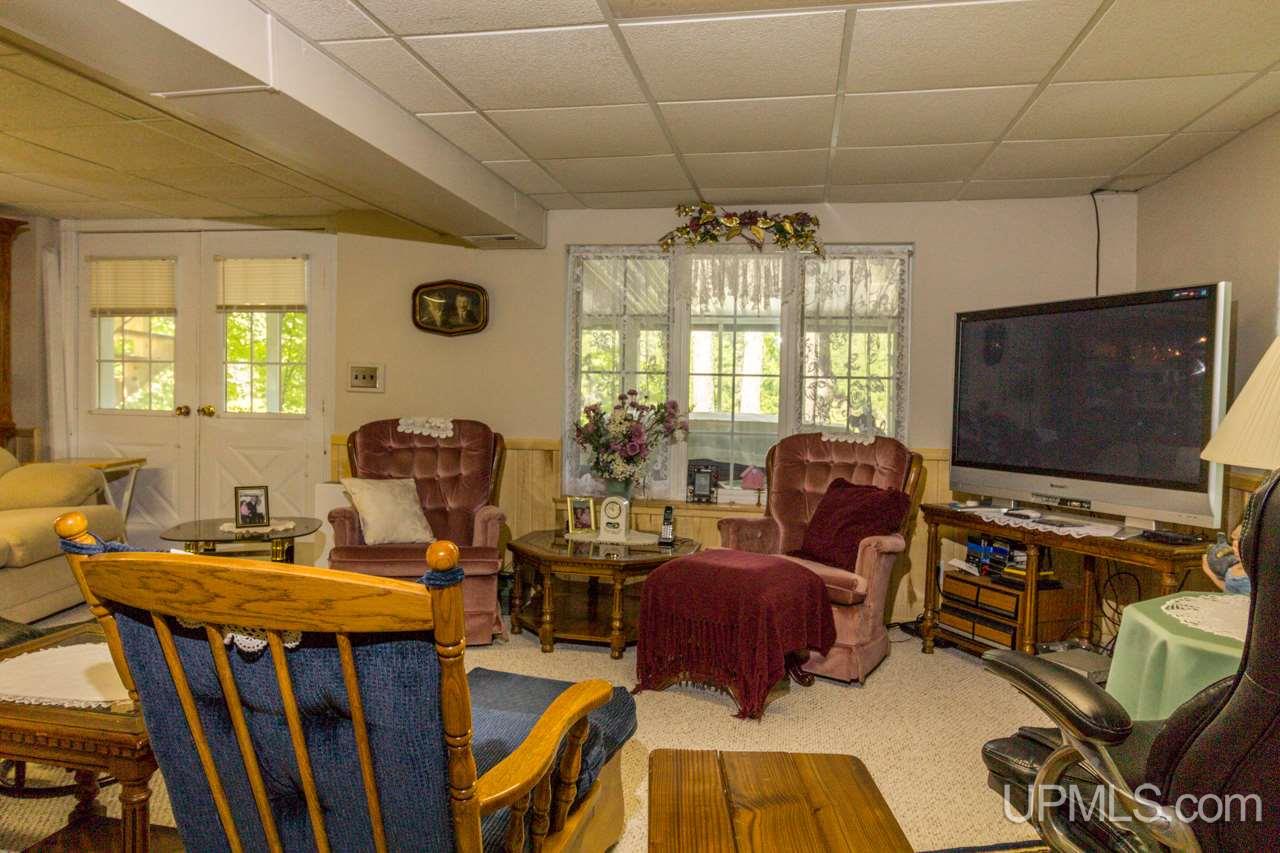 3152 Co Road Cornell, MI 49818 - Photo 10 of 18