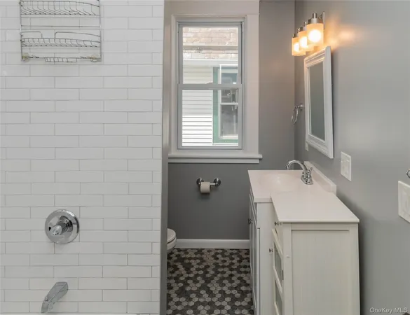 $2,000 | 15 Taylor Avenue, Poughkeepsie, NY 12601