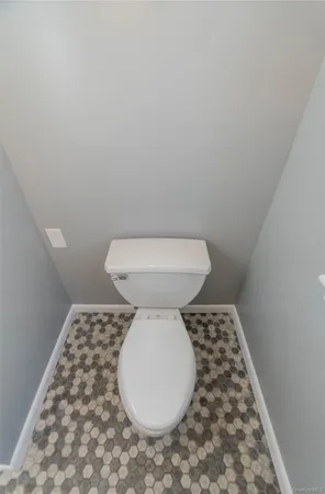 $2,000 | 15 Taylor Avenue, Poughkeepsie, NY 12601