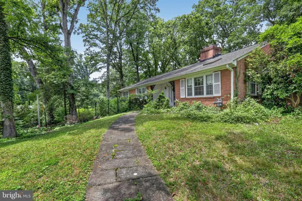 $825,000 | 10600 Greenacres Drive, Silver Spring, MD 20903