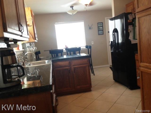 1834 Martin Road Ferndale, MI 48220 - Photo 5 of 17 image_2.jpg