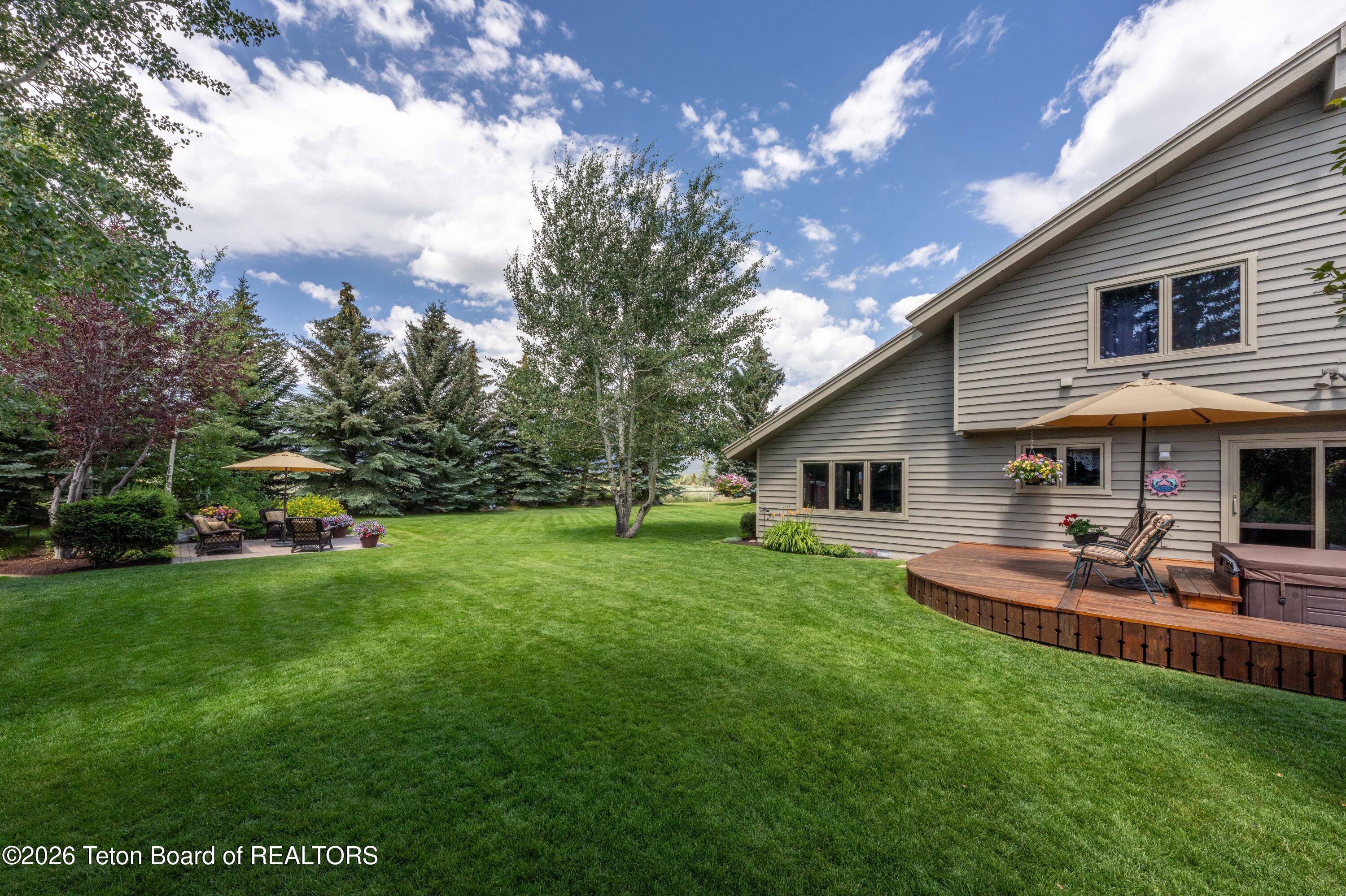 720 East Trap Club Road Jackson, WY 83001 - Photo 11 of 77 720TrapClub_JGPhoto-32