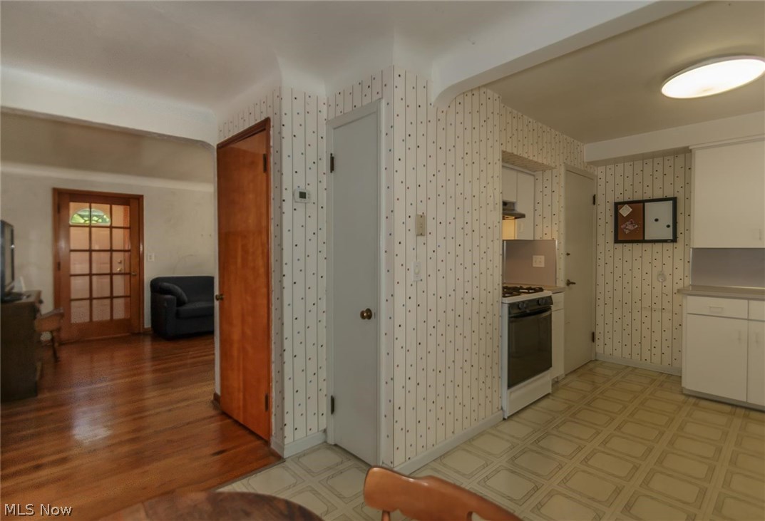 24583 Chardon Road Cleveland, OH 44143 - Photo 13 of 26 Gallery Image 13