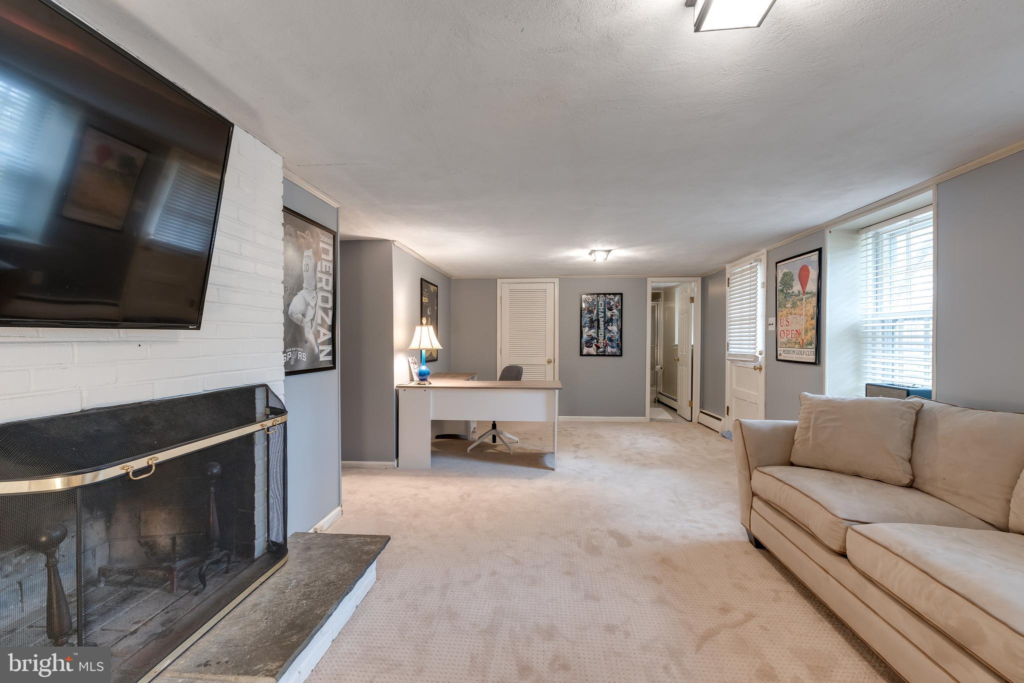 859 Farragut Road Berwyn, PA 19312 - Photo 26 of 28