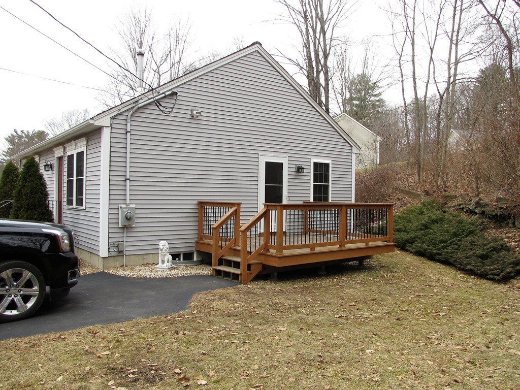 247 Southbridge Road Warren, MA 01083 - Photo 13 of 14 Gallery Image 13