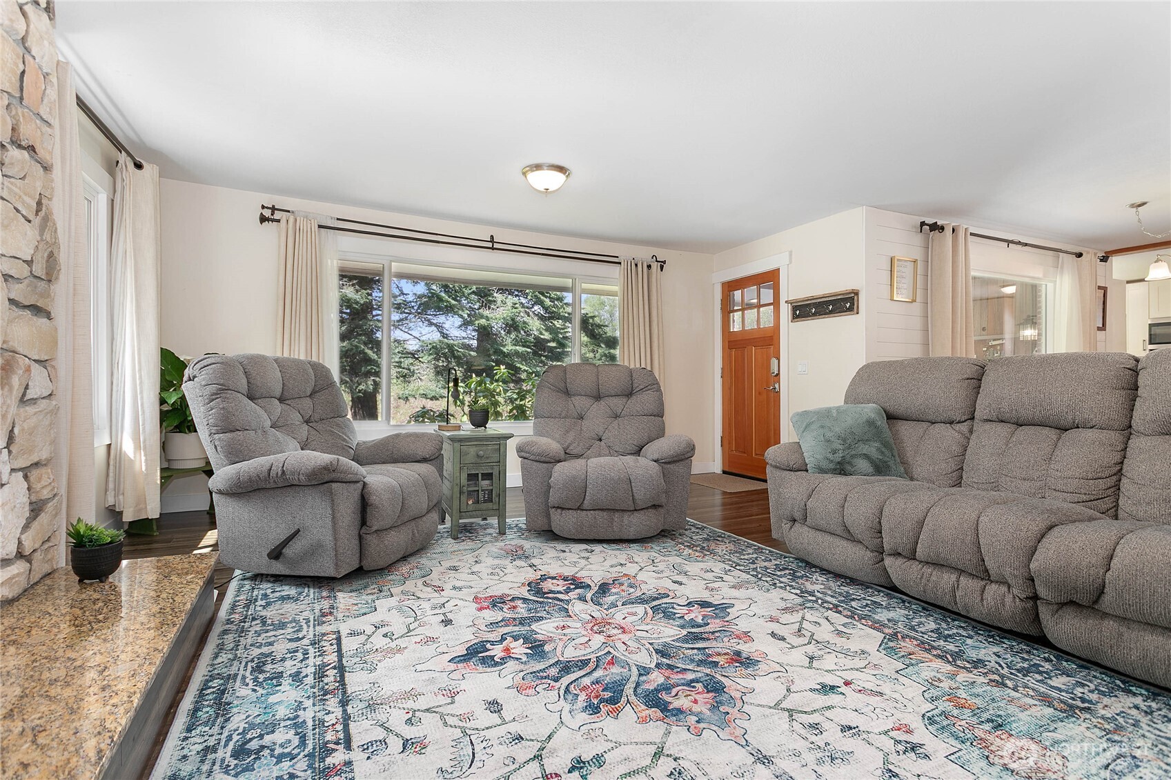 997 West Larson Road Bellingham, WA 98226 - Photo 4 of 38