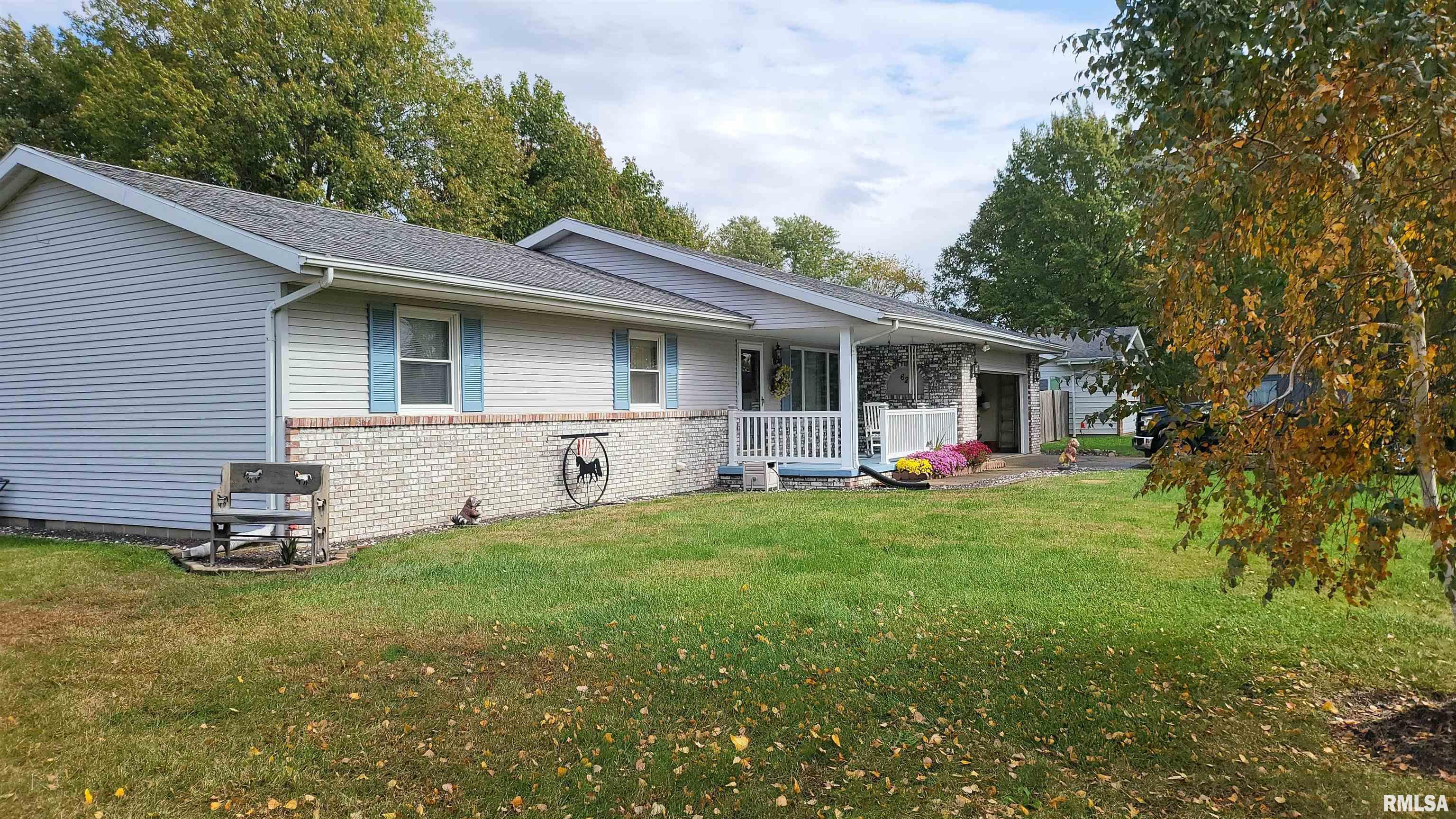 62 Zion Court Springfield, IL 62712 - Photo 3 of 36