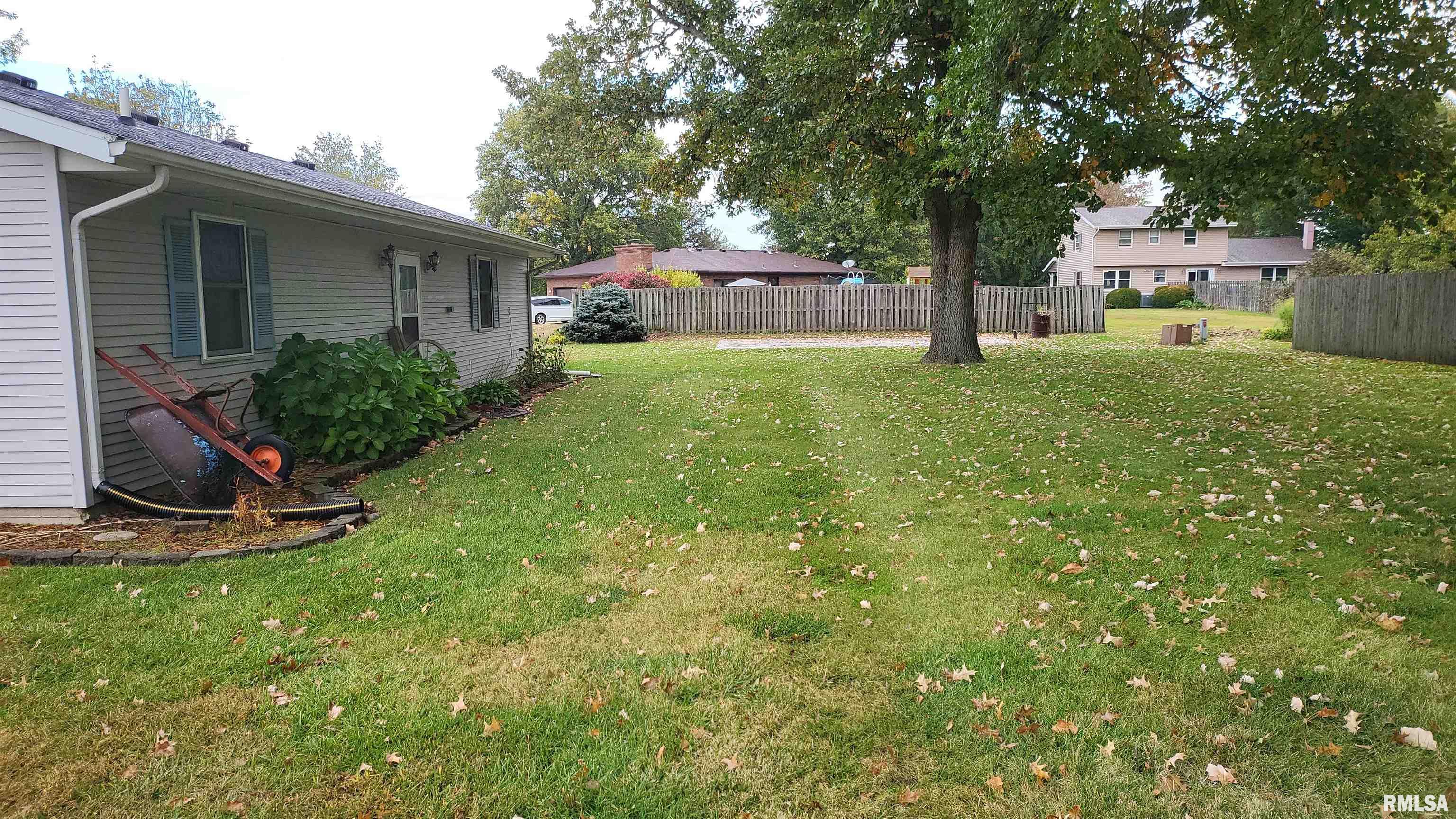 62 Zion Court Springfield, IL 62712 - Photo 33 of 36