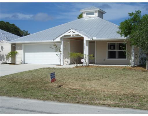 5029 Southeast Jack Avenue Stuart, FL 34997 - Photo 1 of 8 Primary Photo