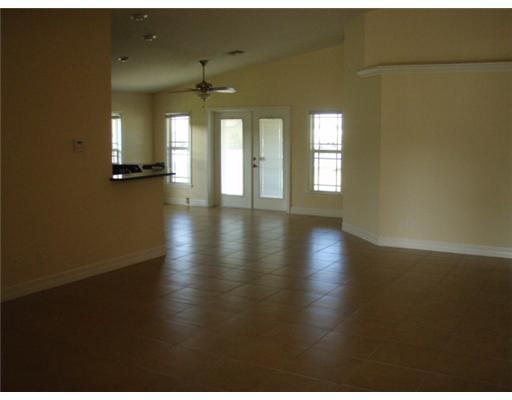 5029 Southeast Jack Avenue Stuart, FL 34997 - Photo 2 of 8 Additional Photo