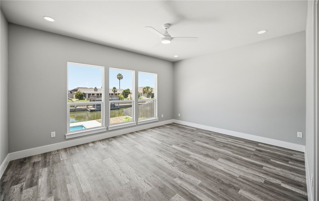 15501 Cruiser Street, Unit B Corpus Christi, TX 78418 - Photo 12 of 30