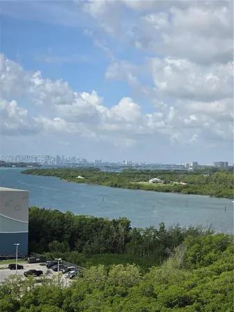 $2,575 | 100 Bayview Drive, Unit 1420, Sunny Isles Beach, FL 33160