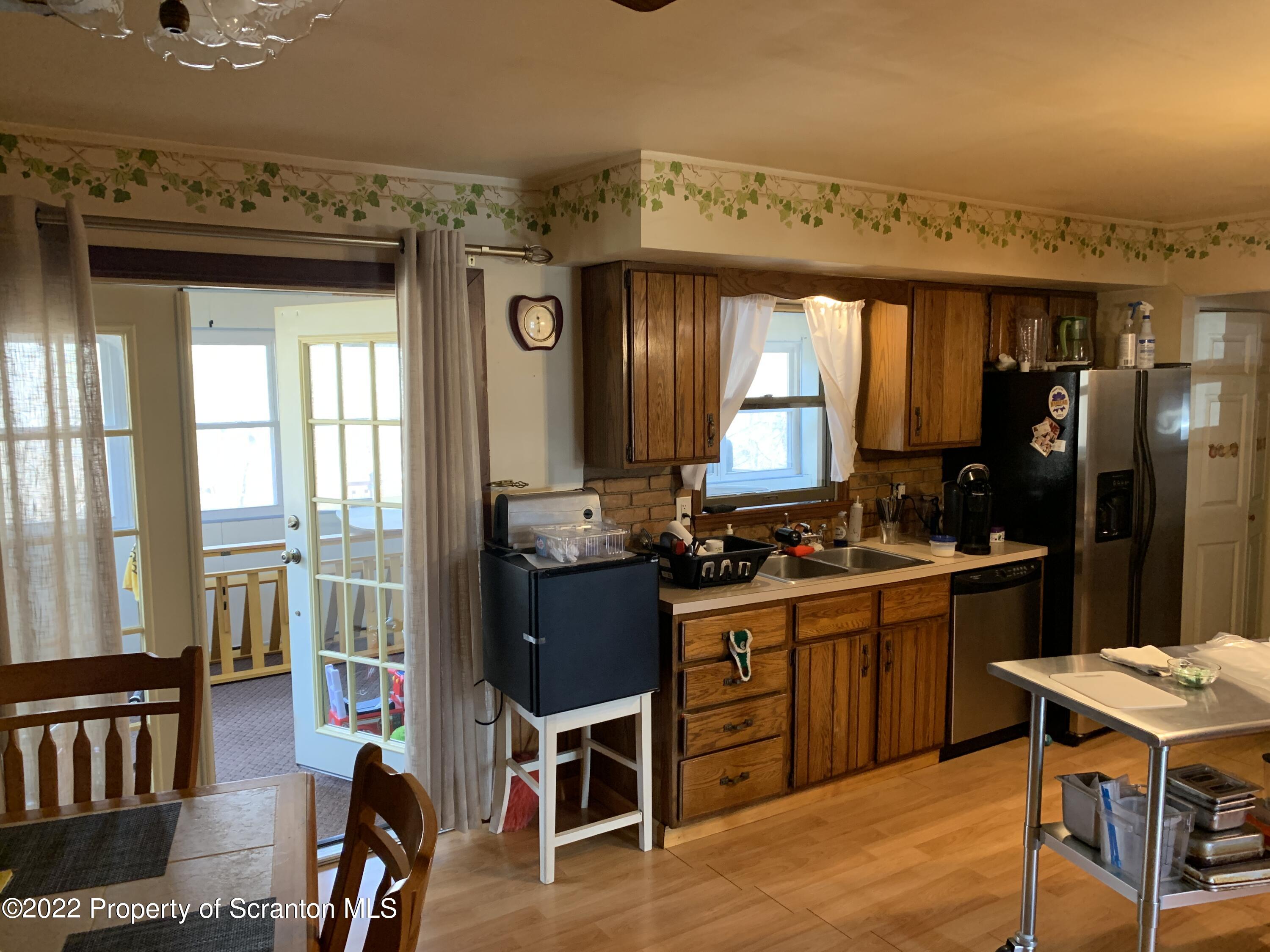 1028 Spring Street Old Forge, PA 18518 - Photo 19 of 53 Gallery Image 19