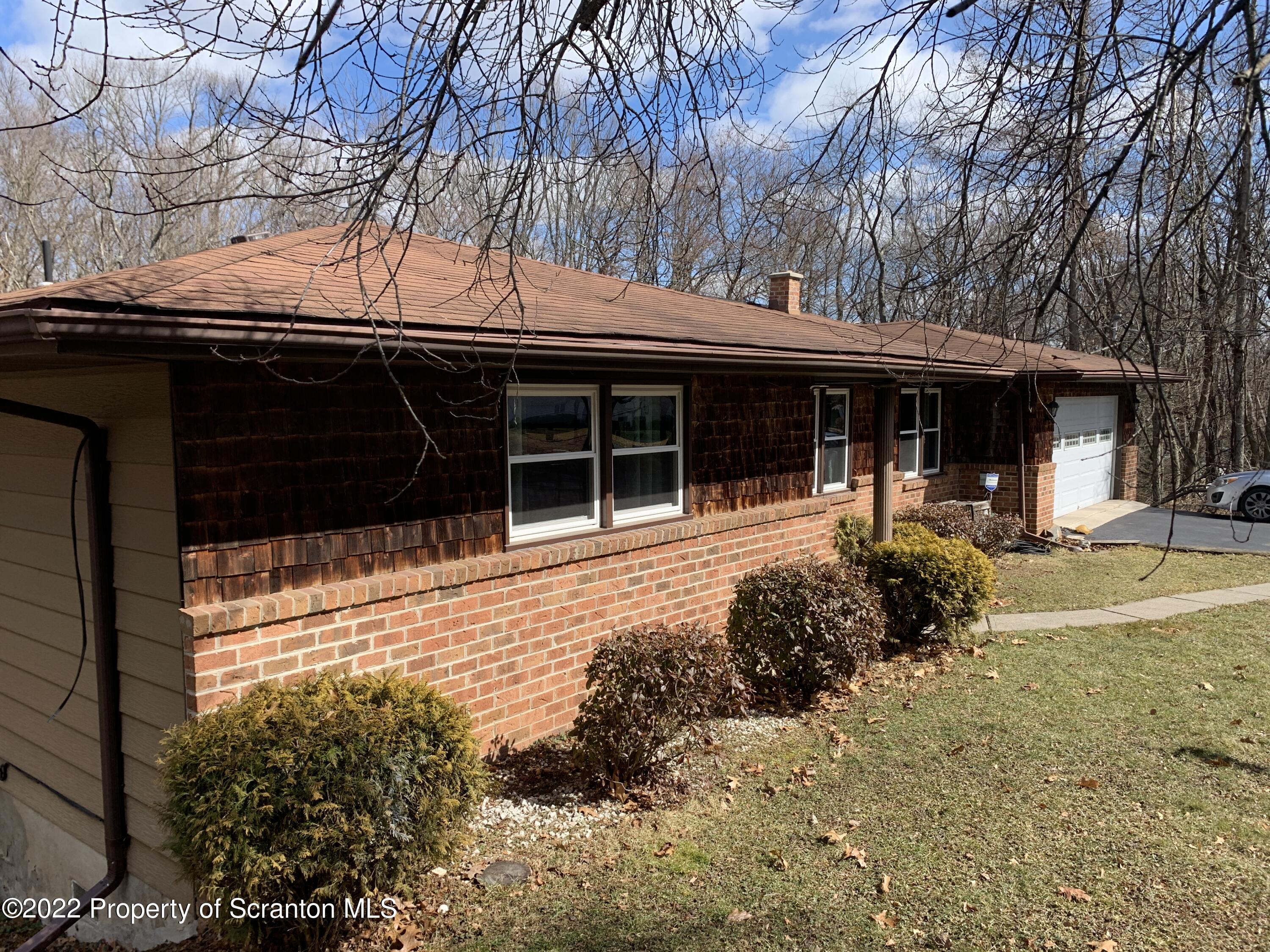 1028 Spring Street Old Forge, PA 18518 - Photo 10 of 53 Gallery Image 10