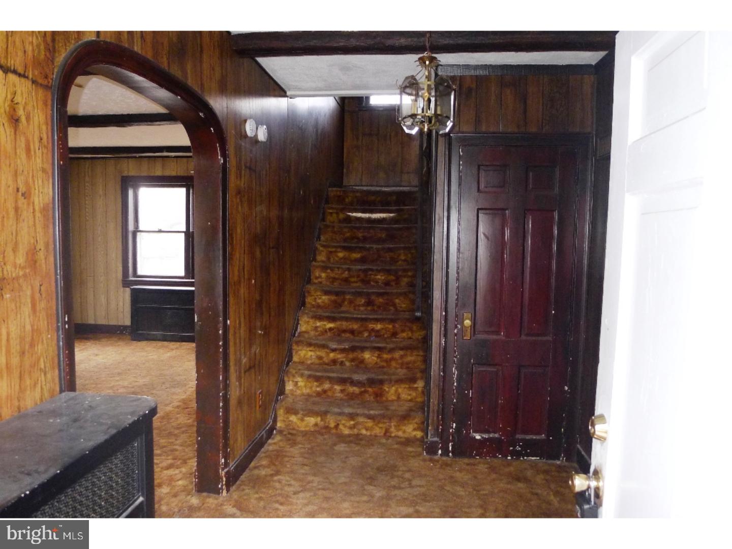 3129 South Atlanta Road Camden, NJ 08104 - Photo 7 of 13 a view of entryway with livingroom