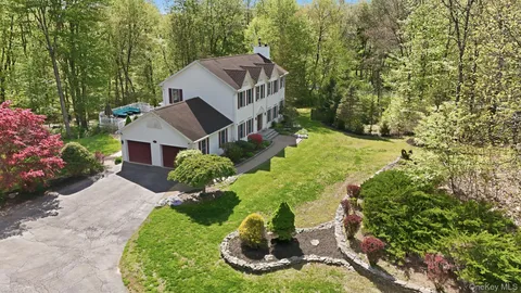 $1,149,000 | 28 Sassinoro Drive, Putnam Valley, NY 10579