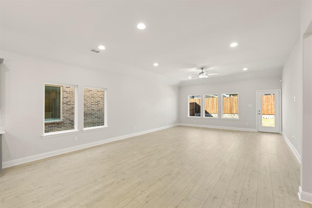 1208 Redcoat Drive Forney, TX 75126 - Photo 6 of 37 14. 2907 Hanscom - Dining