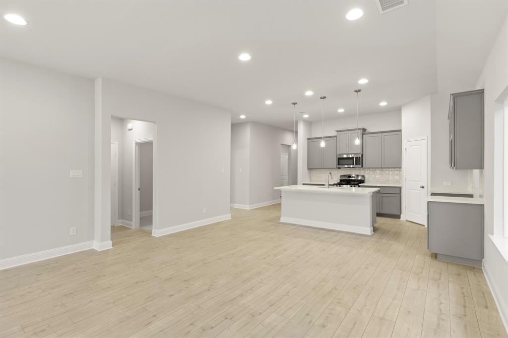 1208 Redcoat Drive Forney, TX 75126 - Photo 7 of 37 15. 2907 Hanscom - Dining (2)