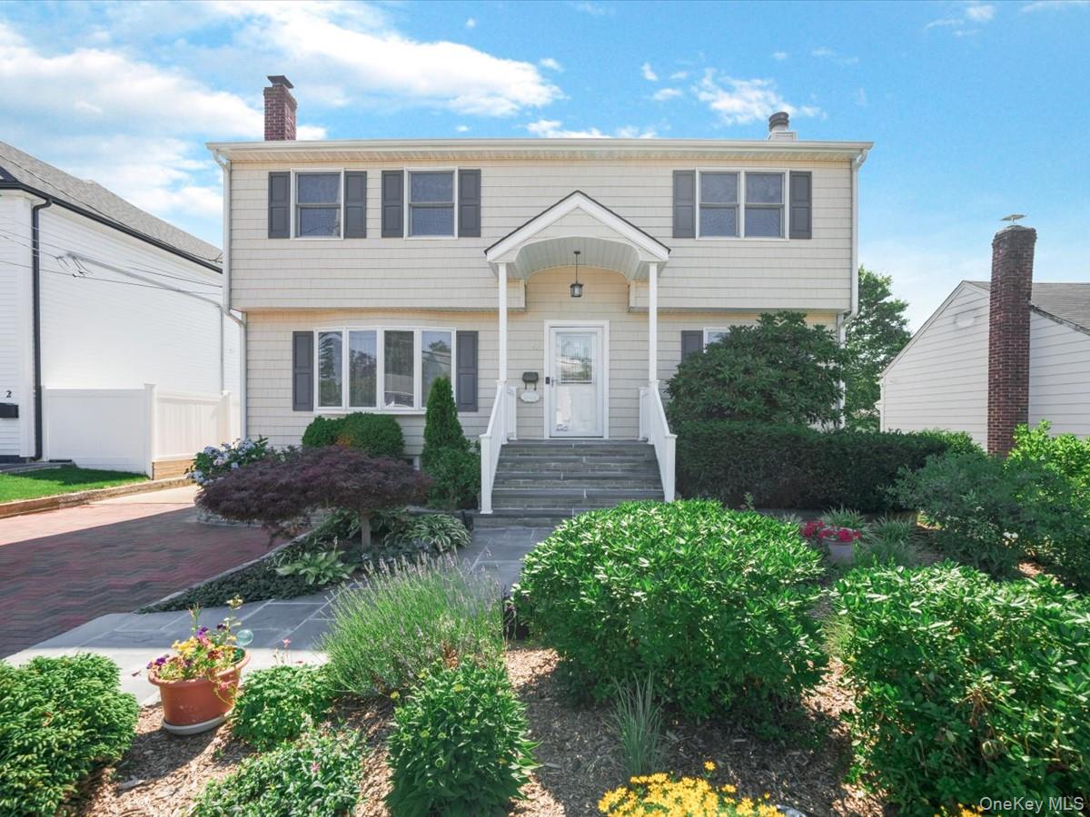 4 23rd Street Jericho, NY 11753 - Photo 1 of 42