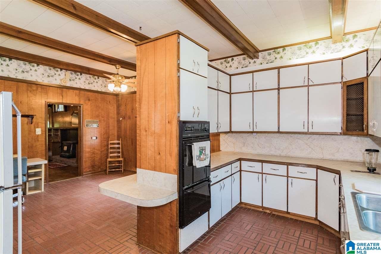 926 Pine Hill Road Birmingham, AL 35235 - Photo 15 of 47